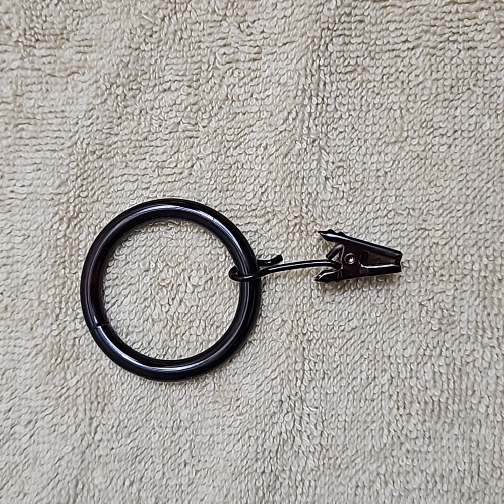 Curtain Rings and Clips Bundle - Picture 2 of 7